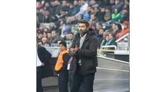 Giresunspor Hakan Kutlu ile Bambaşka