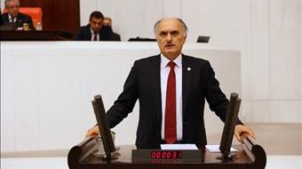Öztürk, ''Türkiye Ekonomisi Büyümeye Devam Ediyor''